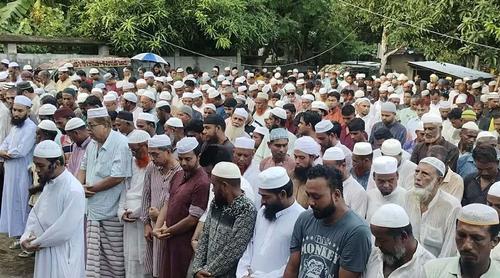 কলকাতায় অগ্নিকাণ্ডে নিহত সাতক্ষীরার সাজুর দাফন সম্পন্ন