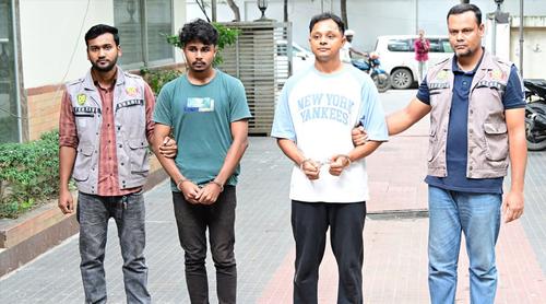 ১৫ হাজার ডলার চাঁদা দাবিতে ঢামেক অধ্যাপকের ওপর হামলা, গ্রেপ্তার ২