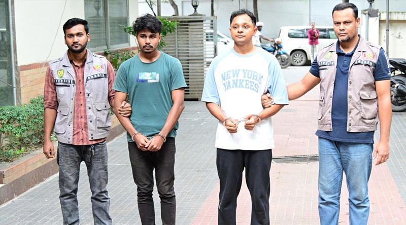 ১৫ হাজার ডলার চাঁদা দাবিতে ঢামেক অধ্যাপকের ওপর হামলা, গ্রেপ্তার ২