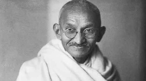 স্ত্রীর মৃত্যুতে একাকিত্বে ভোগা বন্ধুকে লেখা গান্ধীর চিঠি ২০ কোটি টাকায় বিক্রি