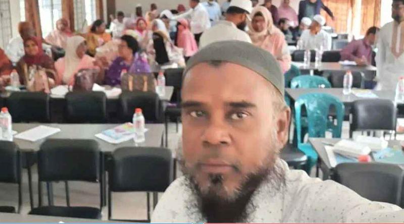 অশ্লীল চ্যাটিং ও পরকীয়ার অভিযোগে বাধ্যতামূলক অবসর প্রধান শিক্ষকের