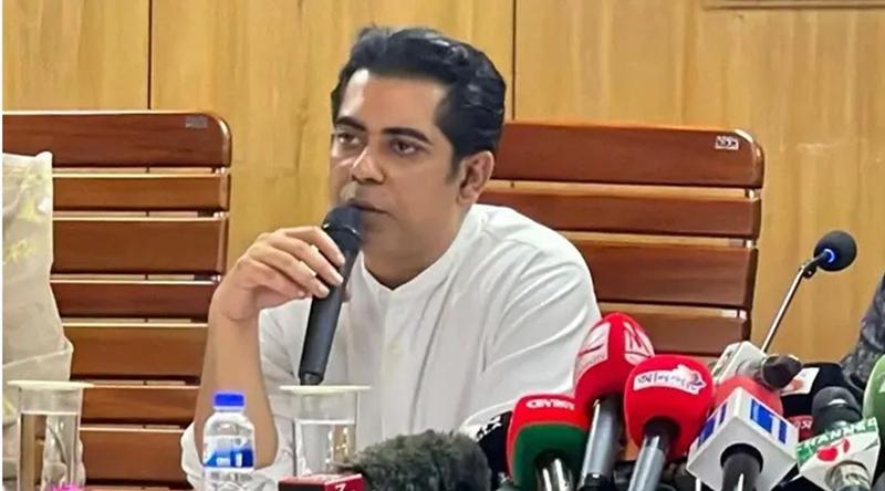 শেখ হাসিনার আত্মীয় বলায় সাংবাদিককে ‘পেশাদার’ আচরণ করার পরামর্শ দিলেন তথ্যমন্ত্রী পার্থ