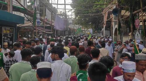 জশনে জুলুসে চট্টগ্রামে মানুষের ঢল, ভোর থেকেই নগরমুখী জনস্রোত