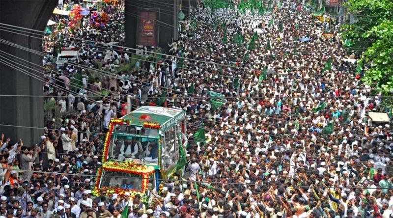 চট্টগ্রামে ঈদে মিলাদুন্নবী উপলক্ষে জশনে জুলুসে লাখো মানুষের সমাগম