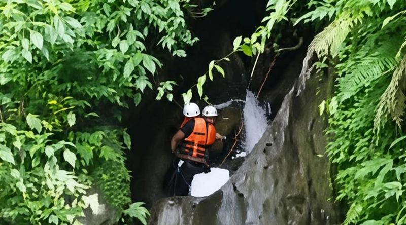 ২০০ ফুট গভীর খাদ থেকে নিখোঁজ নারীর মরদেহ উদ্ধার