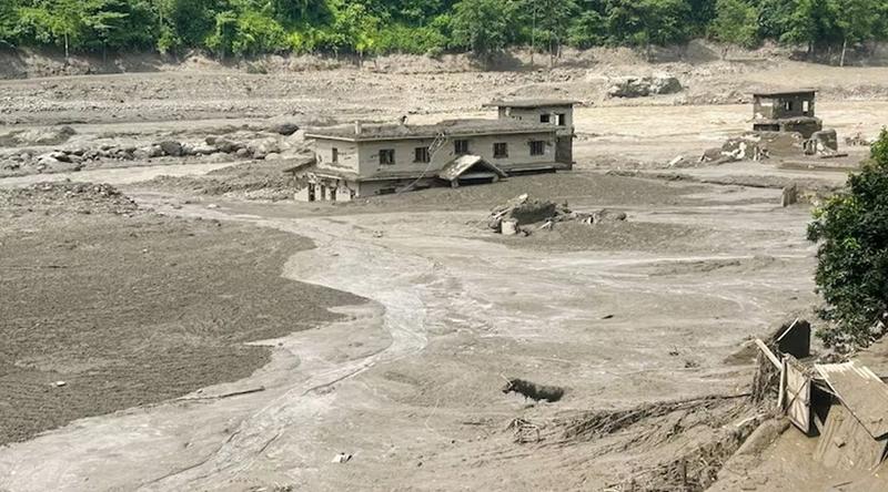 ভূমিকম্প নয়, হিমবাহ ধস ও ভূমিধসেই নেপালে ভয়াবহ বন্যা