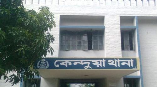 ভিডিও ছড়িয়ে দেওয়ার ভয় দেখিয়ে চার বছর ধরে কিশোরীকে যৌন নির্যাতন