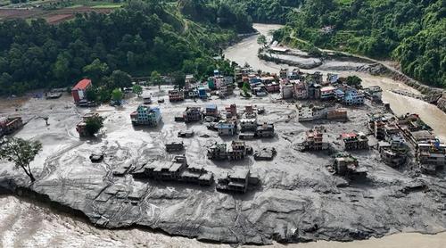 নেপাল-তিব্বতে নিখোঁজের সংখ্যা বেড়ে ১ হাজার ৩৮৪