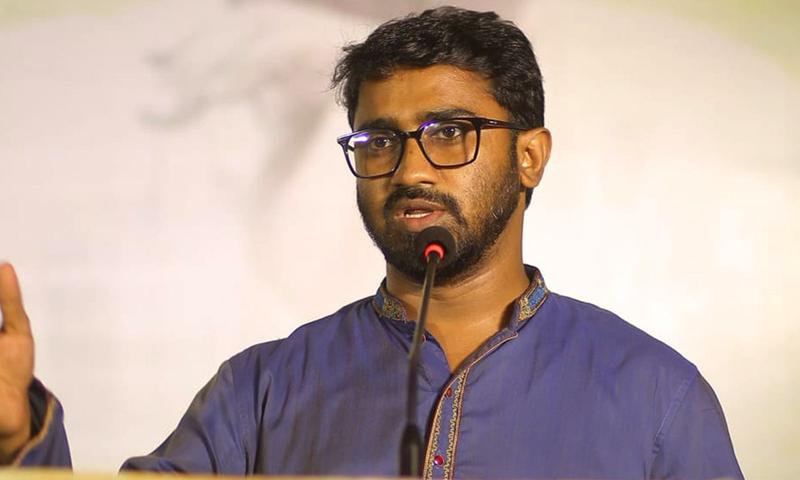 এক স্বরাষ্ট্রমন্ত্রীকে সামলাতে বিরোধী দলের ৯০ এমপি কান্নাকাটি করছেন