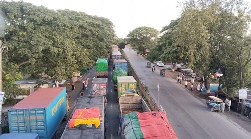 ঢাকা-চট্টগ্রাম মহাসড়কে ৫০ কিলোমিটার যানজট