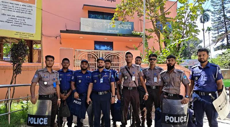 কওমি ছাত্ররা সরে দাঁড়ালেও শিল্পকলায় অনুষ্ঠান করতে পারছে না এনসিপি