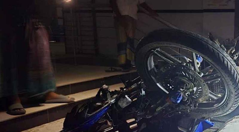 ফরিদপুরে মোটরসাইকেলে ঘুরতে গিয়ে প্রাণ গেল ৩ বন্ধুর
