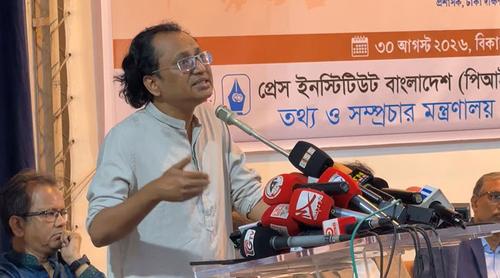‘পাত্তা দেওয়ার দরকার নাই’, মত প্রকাশে সরকার ‘উদার’: তথ্য উপদেষ্টা