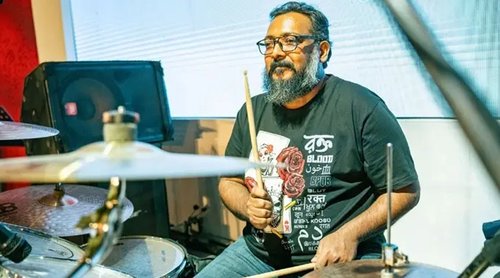 ডেঙ্গুতে স্ত্রীকে হারিয়ে পরদিনই হার্ট অ্যাটাক, হাসপাতালে ড্রামার রুশদী