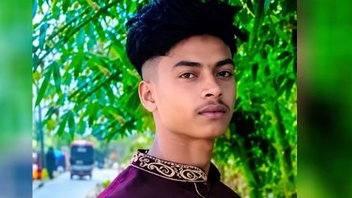 শিশুসন্তানকে বিক্রি করে ‘আইফোন’ কেনা সেই বাবা আটক
