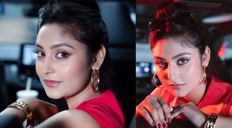 ভেস্ট স্যুটে নজরকাড়া রূপে নাজনীন