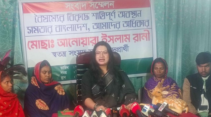 নির্বাচন থেকে সরে দাঁড়ালেন তৃতীয় লিঙ্গের রানী