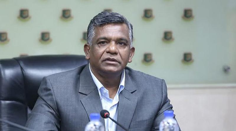 জরুরী বৈঠকে যোগ দিতে পাকিস্তানে গেলেন বিসিবি সভাপতি