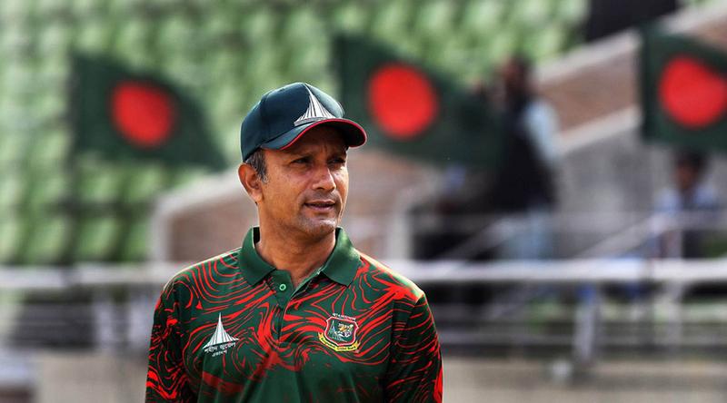 আজ খালেদ মাসুদ পাইলটের জন্মদিন