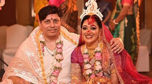 স্বামীর সঙ্গে প্রথম ভালোবাসা দিবসে কী পরিকল্পনা মৌবনী সরকারের?