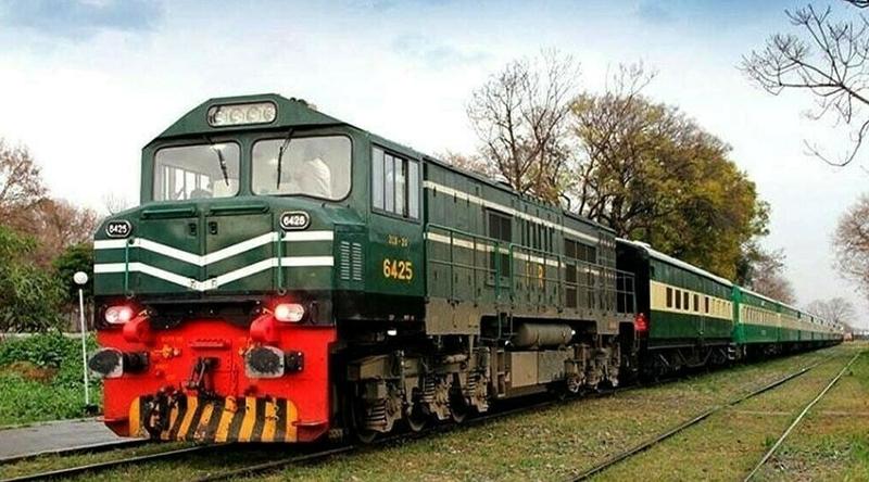 পাকিস্তান থেকে মালবাহী ওয়াগন ও বগি কিনতে চায় বাংলাদেশ