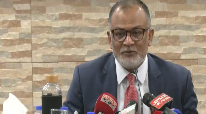 বিমানে ২০ হাজার টাকায় সৌদি থেকে দেশে ফিরতে পারবেন প্রবাসীরা: বাণিজ্য উপদেষ্টা