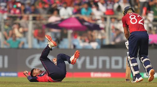 ইংল্যান্ডের বিপক্ষে জয়ের দ্বারপ্রান্তে গিয়ে পরাজিত হলো নেপাল