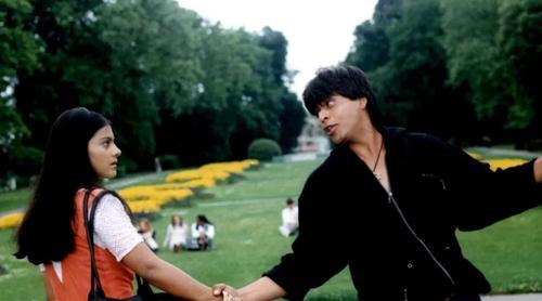 ‘ডিডিএলজে’ থেকে ‘রকি আউর রানি’, বলিউডের সেরা দশ প্রেম নিবেদন