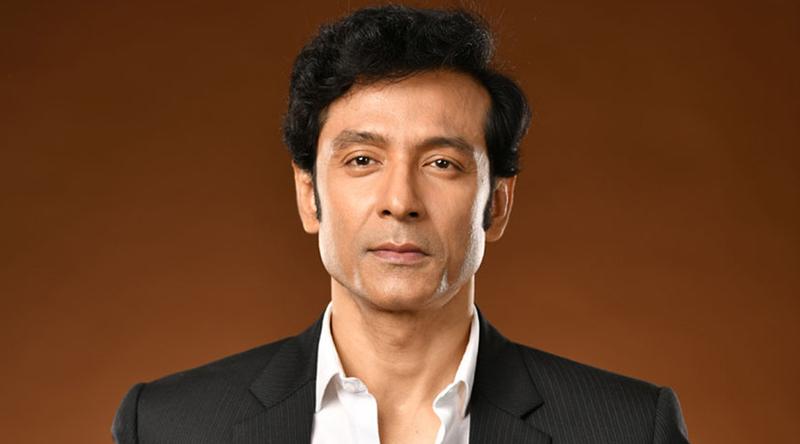 অভিনয় থেকে শতহাত দূরে, তবুও অভিনেতা জামাই মানবেন টোটা?