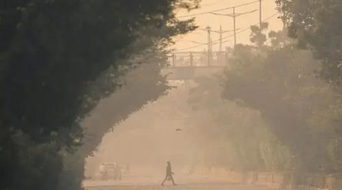 বিশ্বের ১২৭ শহরের তালিকায় বায়ুদূষণে শীর্ষ ২ নম্বরে ঢাকা