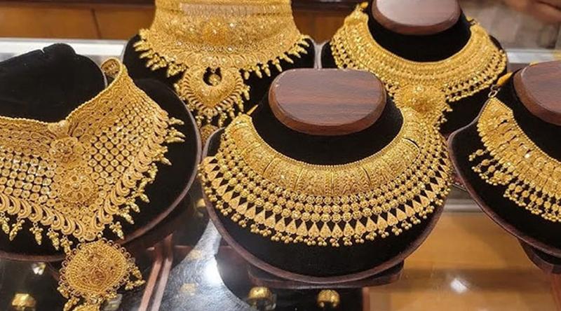আবারও বাড়ল স্বর্ণের দাম, ভরি কত?