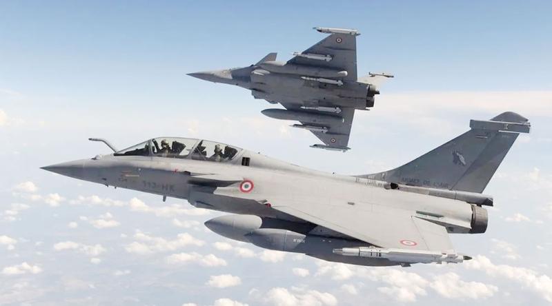 ফ্রান্সের কাছ থেকে শতাধিক রাফাল যুদ্ধবিমান কিনছে ভারত