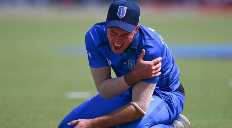 বিশ্বকাপ অভিষেকেই গুরুতর চোট পেলেন ইতালির অধিনায়ক