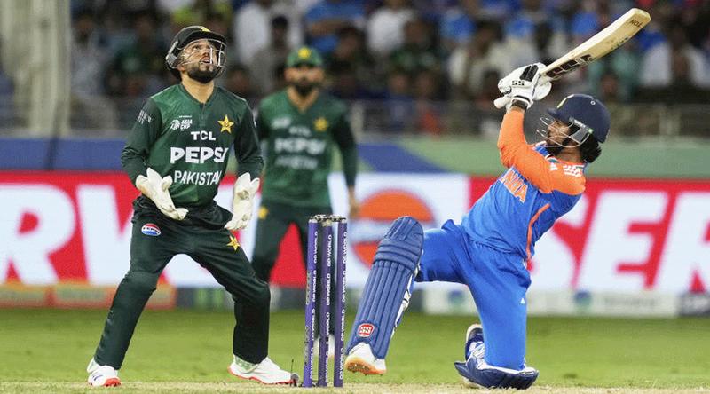 বয়কটের সিদ্ধান্ত থেকে সরে আসার জন্য পাকিস্তানকে অনুরোধ করল  আরব আমিরাত