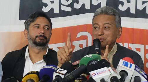 তারা ব্যালট ছাপাচ্ছে, বোরকা বানাচ্ছে: আমির খসরু