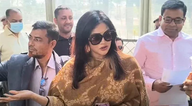 নৌকার মনোনয়ন কেনা নায়িকা এবার ধানের শীষের পক্ষে ভোট চাইছেন