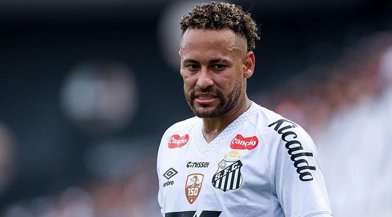 বিশ্বকাপের দলে জায়গা না পেলে আন্তর্জাতিক ফুটবলকে বিদায় বলবেন নেইমার!