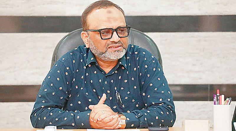 আনুষ্ঠানিক পদত্যাগ করেননি ঢাবি উপাচার্য