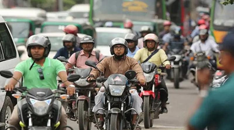 সারা দেশে বন্ধ হলো মোটরসাইকেল চলাচল