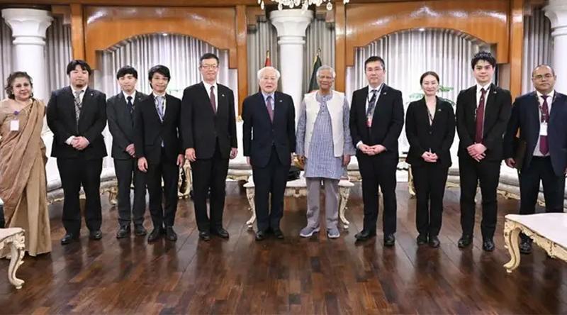 প্রধান উপদেষ্টার সঙ্গে জাপানি নির্বাচন পর্যবেক্ষক মিশনের সাক্ষাৎ