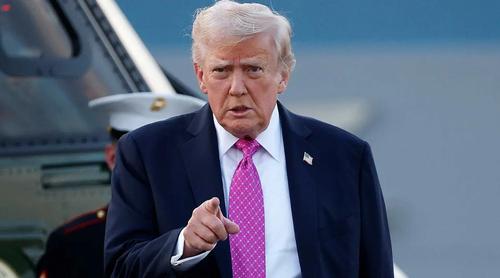 মধ্যপ্রাচ্যে দ্বিতীয় বিমানবাহী রণতরী মোতায়েনের ইঙ্গিত ট্রাম্পের