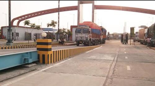 বেনাপোল স্থলবন্দরে ৩ দিন বন্ধ আমদানি-রপ্তানি