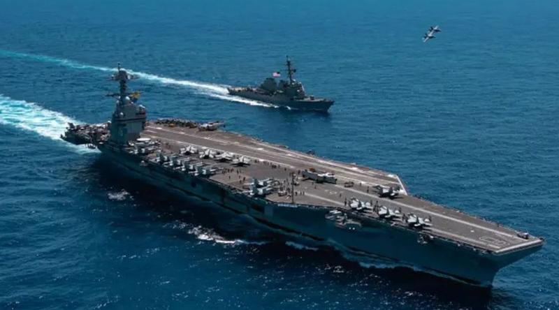 ইরানের কাছাকাছি আরও এক বিমানবাহী রণতরি পাঠাচ্ছেন ট্রাম্প