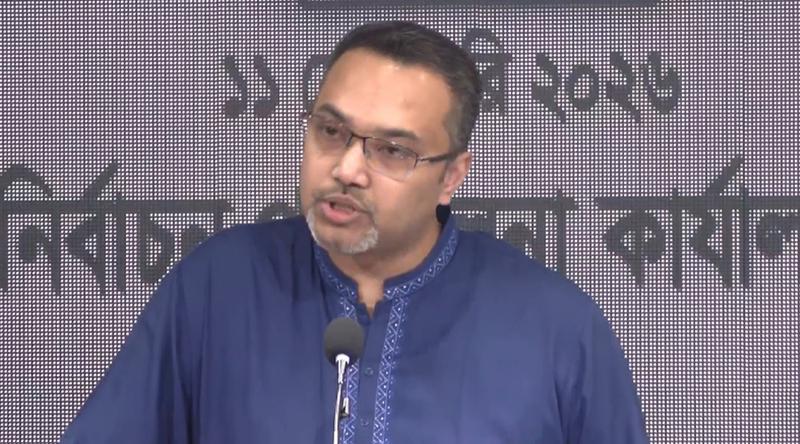 সৈয়দপুর বিমাবন্দরের ঘটনাকে বিচ্ছিন্ন বলার সুযোগ নেই: মাহদী আমিন