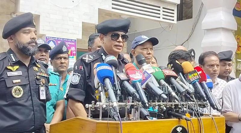 যারা কেন্দ্র দখলের চেষ্টা করবে, তারাই ঝুঁকিতে আছে: র‍্যাব মহাপরিচালক