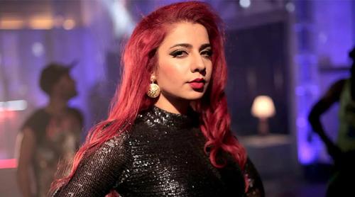 কনসার্ট থামিয়ে নিরাপত্তার দাবিতে প্রতিবাদ 'ধুরন্ধর' গায়িকার