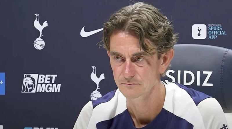 মাত্র ৮ মাসেই  চাকরিচ্যুত হলেন টটেনহ্যামের কোচ