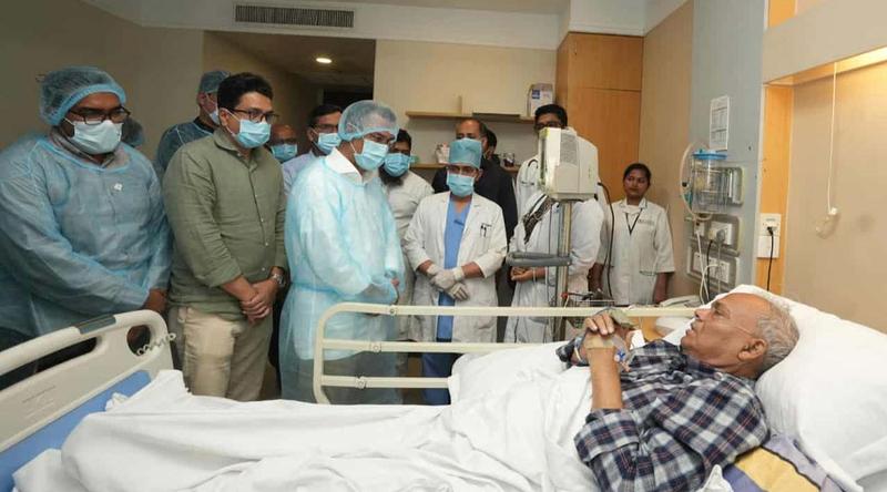 রিজভীকে দেখতে হাসপাতালে তারেক রহমান