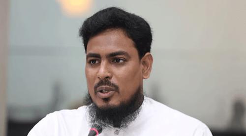 নিজ আসনে ভোট দিতে পারছেন না আখতার, কারণ জানালেন নিজেই