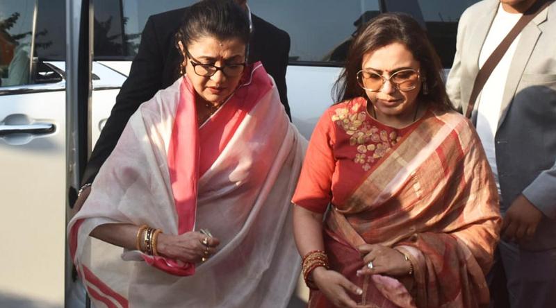 বক্স অফিসে ছুটছে ‘মর্দানি’! কালীঘাটে মাসি দেবশ্রীর সঙ্গে পুজো দিয়ে নারীশক্তির উদযাপনে রানি